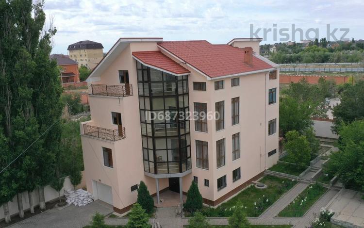 Отдельный дом · 8 комнат · 549.6 м² · 14.67 сот., Еділ 9 за 380 млн ₸ в Атырау, мкр Жилгородок — фото 36