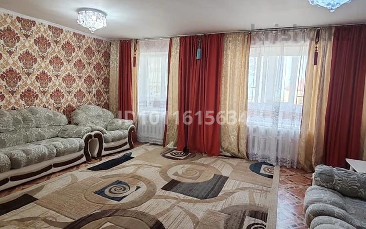 3-бөлмелі пәтер · 80 м² · 2/2 қабат, Спамбетова 39, бағасы: 17.5 млн ₸ в Зайсане — фото 2