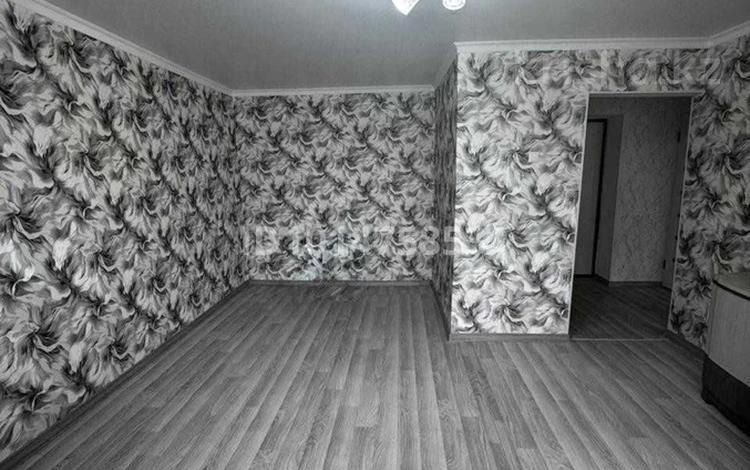 1-комнатная квартира · 38 м² · 4/5 этаж, мкр Омега, Шалкыма 36 за 100 000 ₸ в Уральске — фото 2