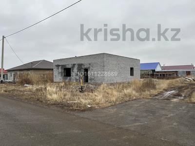 Отдельный дом · 5 комнат · 240 м² · 10 сот., мкр Уркер за 16 млн ₸ в Астане, Нура р-н