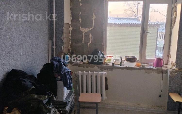 1-комнатная квартира, 12.5 м², Короленко 12 за 2.7 млн 〒 в Павлодаре — фото 2