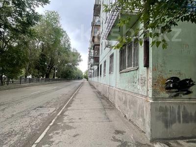 2-комнатная квартира · 45 м² · 5/5 этаж, Бульвар Гагарина 6 за 13.5 млн 〒 в Усть-Каменогорске, Ульбинский