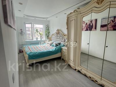 3-бөлмелі пәтер · 54.9 м² · 4 қабат, Центральный ш/а. 17 — Абая 17, бағасы: 15.5 млн ₸ в Атырау, мкр Центральный