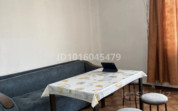 1-комнатная квартира · 42 м² · 5/5 этаж, мкр Думан-2 22 за 250 000 ₸ в Алматы, Медеуский р-н — фото 2