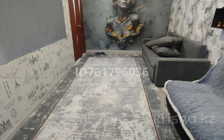 2-комнатная квартира · 50 м² · 1/5 этаж, Абая 20 за 20 000 ₸ в Бурабае — фото 13