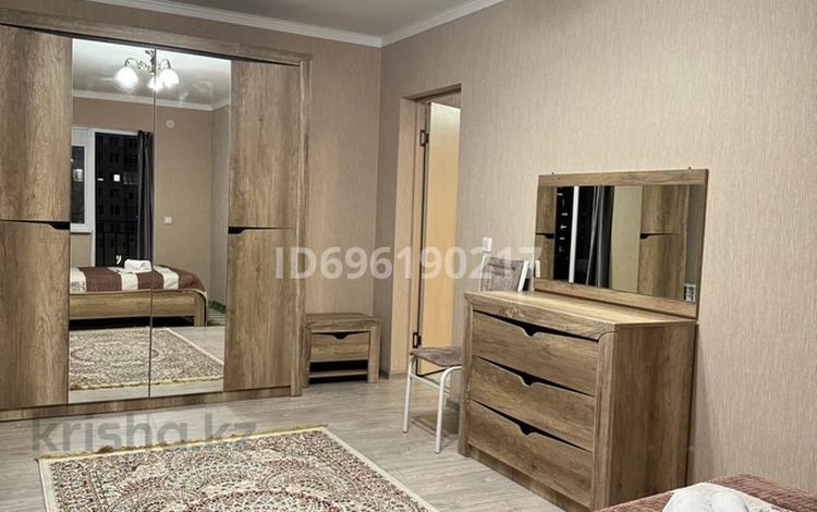 2-комнатная квартира, 75 м², 6/12 этаж помесячно, 9 3 — Turan mool касында