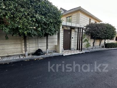 Отдельный дом · 3 комнаты · 230 м² · 8 сот., мкр Горный Гигант — Ахмедьярова за 337 млн ₸ в Алматы, Медеуский р-н