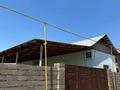 Отдельный дом · 3 комнаты · 100 м² · 1000 сот., Сыбаға — Ақниет ауылы ,Карл макс, Новостройка, Сыбаға көшесі за 12 млн ₸ в Сарыагаш