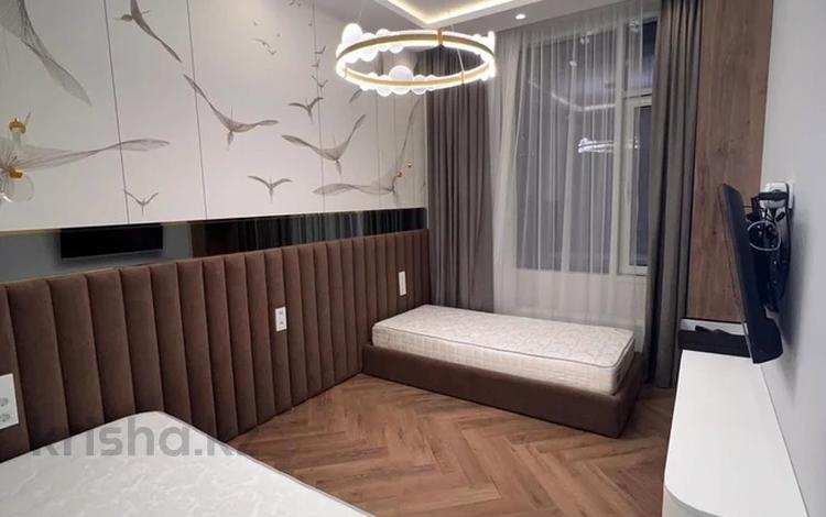 4-комнатная квартира · 140 м² · 7 этаж, Керей и Жанибек хандар 42 за 950 000 ₸ в Астане, Есильский р-н — фото 3