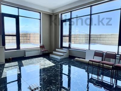 5-бөлмелі пәтер · 253 м² · 12/12 қабат, Аль-Фараби 1а, бағасы: 2.7 млн ₸ в Алматы, Медеуский р-н