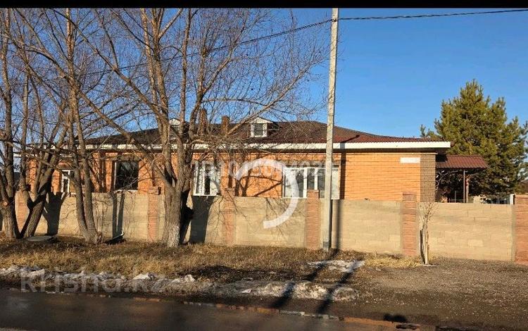 Часть дома · 6 комнат · 120 м² · 8 сот., ул. А. Молдагуловой 22 — Рядом детсад Бобек, Вайлберес, Акимат за 300 000 ₸ в Жибек Жолы — фото 2