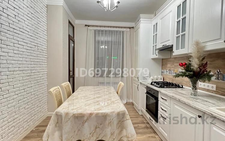 3-бөлмелі пәтер, 85 м², 6/11 қабат ай сайын, 16-й мкр 57, бағасы: 350 000 〒 в Актау, 16-й мкр  — фото 2