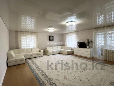 4-комнатная квартира · 164 м² · 3/5 этаж, Ихсанова 54 — Ихсанова 54 за 42.5 млн 〒 в Уральске, мкр Школьник