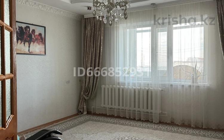 4-комнатная квартира, 83 м², 5/5 этаж, Асылбекова 93 за 23 млн 〒 в Жезказгане — фото 17