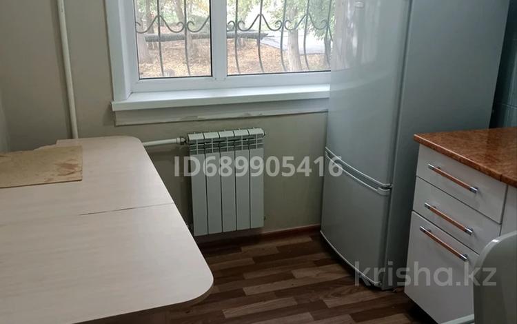 2-комнатная квартира, 46 м², 1/5 этаж, Пришахтинск, Пришахтинск, 23й микрорайон 26