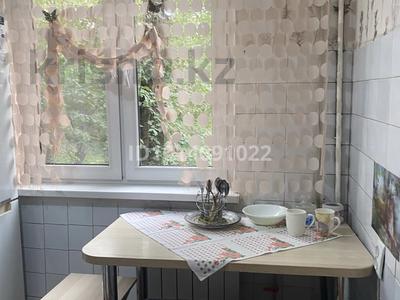 2-комнатная квартира · 45 м² · 2/4 этаж, мкр №3, Мкрн 6 19 за 16 000 ₸ в Алматы, Ауэзовский р-н