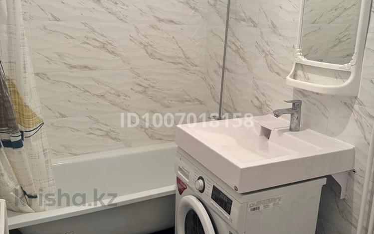 3-бөлмелі пәтер · 60 м² · 4/5 қабат, Сатпаева — Аллея Сатпаева, бағасы: 200 000 ₸ в Атырау — фото 2