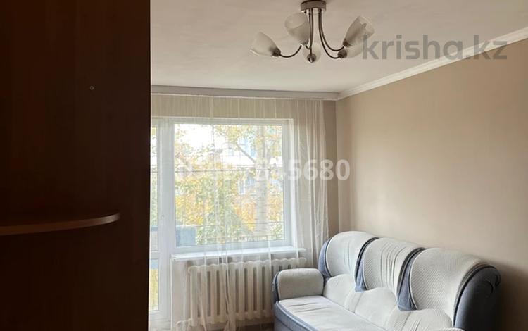 1-комнатная квартира, 37 м², 5/5 этаж помесячно, мкр Юго-Восток, Дуйсенбекова 57 — Дуйсенбековп за 150 000 〒 в Караганде, Казыбек би р-н — фото 12