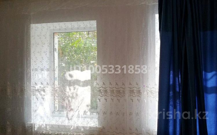 Отдельный дом · 3 комнаты · 70 м² · 5.7 сот., Береговая 43 — Шевченко за 15 млн ₸ в Актобе, мкр Гормолзавод — фото 2