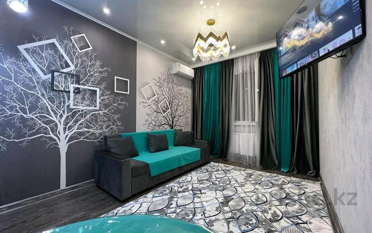 2-комнатная квартира · 40 м² · 12/14 этаж, мкр Акбулак, Байтерекова 57 — Рыскулова за 18 000 ₸ в Алматы, Алатауский р-н — фото 2