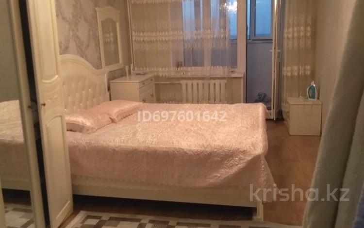 3-бөлмелі пәтер, 80 м², 3/5 қабат, Малдыбаева 118, бағасы: 26 млн 〒 в Зайсане — фото 2