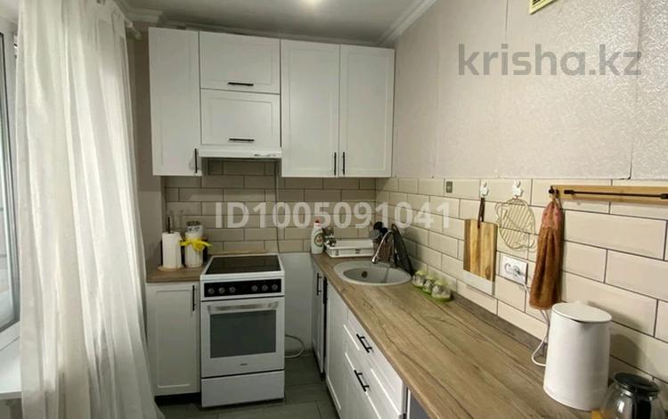 1-комнатная квартира · 42 м² · 21/25 этаж, мкр Юго-Восток, Байкен Ашимова 26 за 150 000 ₸ в Караганде, Казыбек би р-н — фото 2