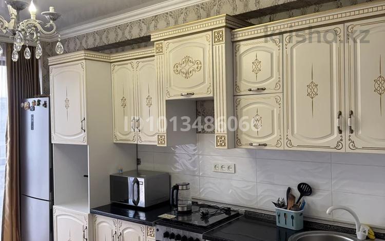 2-комнатная квартира · 62 м² · 6/6 этаж, мкр Шугыла, Жунисова 10к4 за 270 000 ₸ в Алматы, Наурызбайский р-н — фото 2