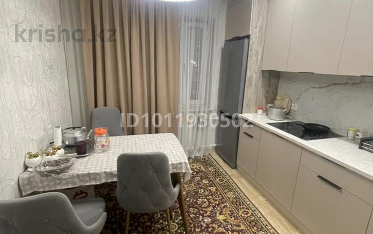 1-комнатная квартира · 41 м² · 1/10 этаж, ул. Таттимбета 11 за 17.8 млн ₸ в Караганде, Казыбек би р-н — фото 2