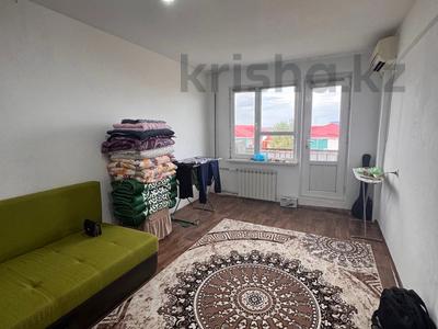 1-комнатная квартира · 31.6 м² · 4/5 этаж, мкр Центральный, Абая 25 — драмтеатр, №21 школа за 10.5 млн 〒 в Атырау