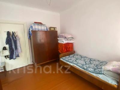 5-комнатная квартира · 90.5 м² · 2/3 этаж, Старый город 70 за 20.5 млн 〒 в Актобе