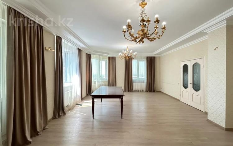5-комнатная квартира · 220 м² · 17/18 этаж, Назарбаева 223 за 180 млн ₸ в Алматы, Бостандыкский р-н — фото 38