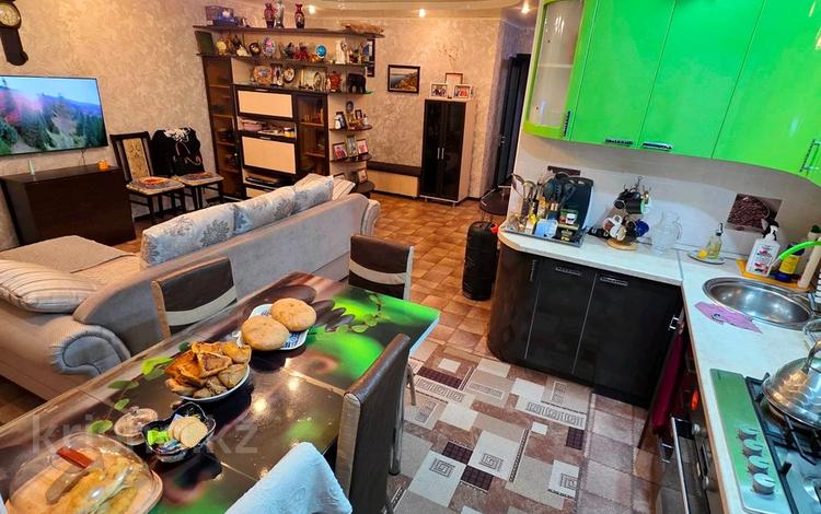 3-бөлмелі пәтер · 67 м² · 2/5 қабат, Абылай Хана 60, бағасы: 22.5 млн ₸ в Щучинске — фото 2