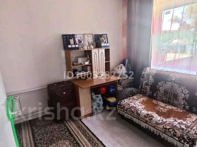 Отдельный дом · 4 комнаты · 100 м² · 10 сот., Аблайхана 36 — Магозин Айзере на против за 7 млн 〒 в Сагыре