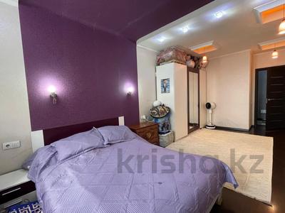 2-комнатная квартира · 92 м² · 12/16 этаж, Торайгырова за 59.5 млн ₸ в Алматы, Бостандыкский р-н