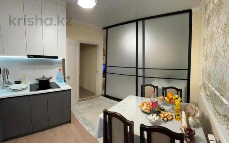 2-комнатная квартира · 50 м² · 10/14 этаж, ул. Абикен Бектуров 17 за 30.6 млн ₸ в Астане, Нура р-н — фото 2