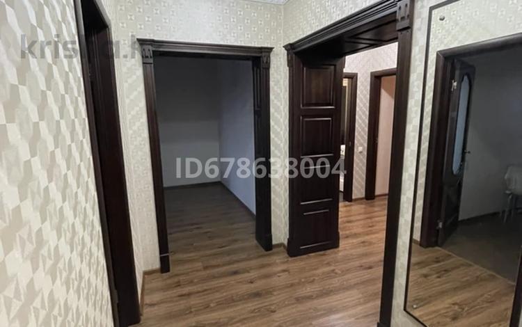 3-бөлмелі пәтер · 74 м² · 5/5 қабат, Циолковского 2/1 — ТЦ Аяжан, бағасы: 230 000 ₸ в Уральске — фото 2