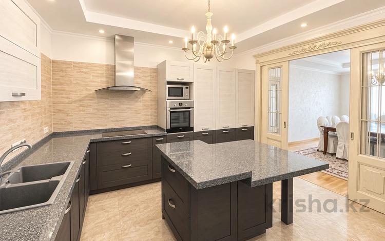 4-бөлмелі пәтер · 160 м² · 7/8 қабат, Мирас ш/а. 157, бағасы: 162 млн ₸ в Алматы, Бостандыкский р-н — фото 2