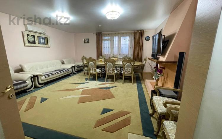 4-комнатная квартира · 160 м² · 13/16 этаж, Абулхаир хана 44в за 55 млн ₸ в Актобе — фото 41