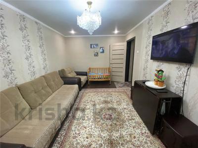 2-бөлмелі пәтер · 43 м² · 1/5 қабат, 28-шағынаудан, 28й микрорайон, пр Строителей, бағасы: 17 млн ₸ в Караганде, Казыбек би р-н