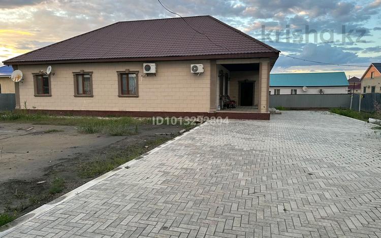 Отдельный дом · 4 комнаты · 250 м² · , мкр Оркен, 44 10 за 51 млн ₸ в Атырау — фото 2
