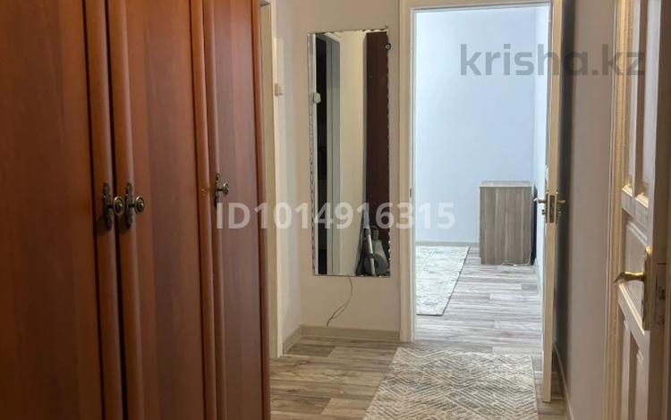 1-комнатная квартира · 42 м² · 2/5 этаж, мкр Мамыр-2 11 за 250 000 ₸ в Алматы, Ауэзовский р-н — фото 2