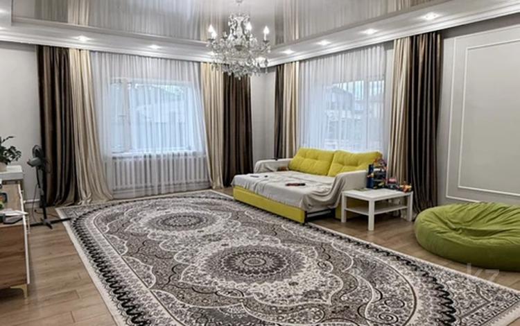 Отдельный дом · 4 комнаты · 180 м² · 10 сот., Жанаконыс 3 за 87 млн ₸ в Астане, Сарыарка р-н — фото 10