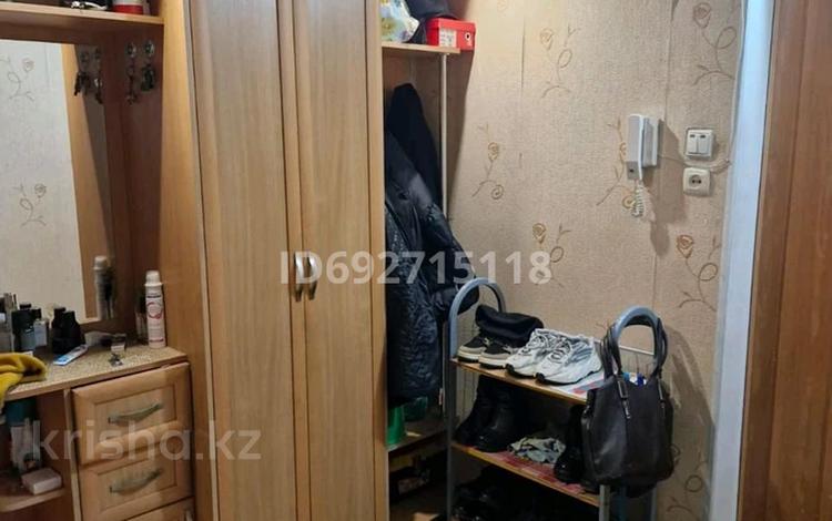 4-бөлмелі пәтер, 54 м², 5/5 қабат, Володарского 2а, бағасы: 32 млн 〒 в Шымкенте, Аль-Фарабийский р-н — фото 2