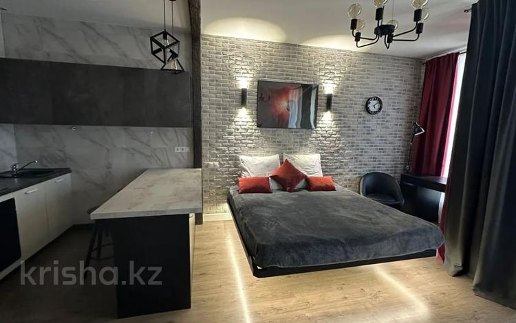 1-комнатная квартира · 50 м² · 3/12 этаж, Абикен Бектуров 3 — Сзади Хан Шатыра за 15 000 ₸ в Астане, Нура р-н — фото 2