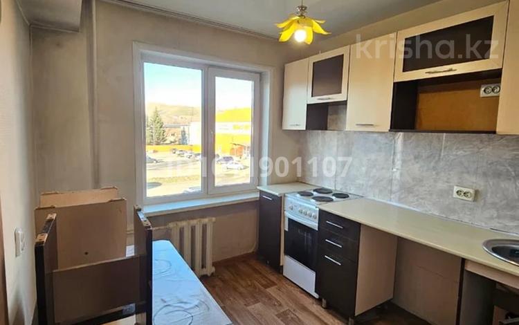 3-комнатная квартира · 56 м² · 3/5 этаж, Мызы 35 за 17 млн ₸ в Усть-Каменогорске — фото 2