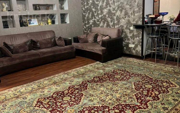 3-комнатная квартира · 90 м² · 5/5 этаж, Токаева 14 за 200 000 ₸ в Шымкенте — фото 2