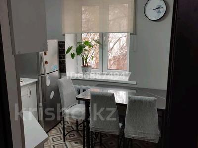 1-комнатная квартира · 33 м² · 3/4 этаж, мкр Коктем-2, Габдуллина 76б за 17 000 ₸ в Алматы, Бостандыкский р-н