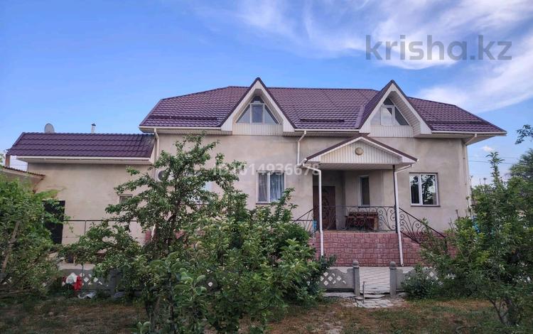 Жеке үй · 8 бөлме · 300 м² · 14.6 жүзд., Кошеней 150, бағасы: 75 млн ₸ в Таразе — фото 2