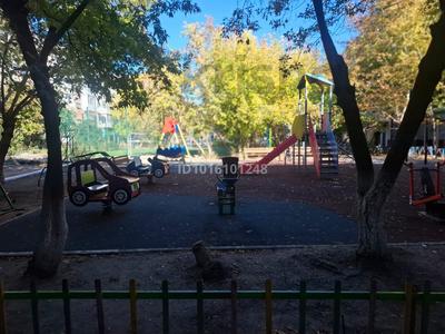 3-бөлмелі пәтер · 60 м² · 2/5 қабат, Габдулина 42 — магазин Ауди, бағасы: 14.5 млн ₸ в Кокшетау