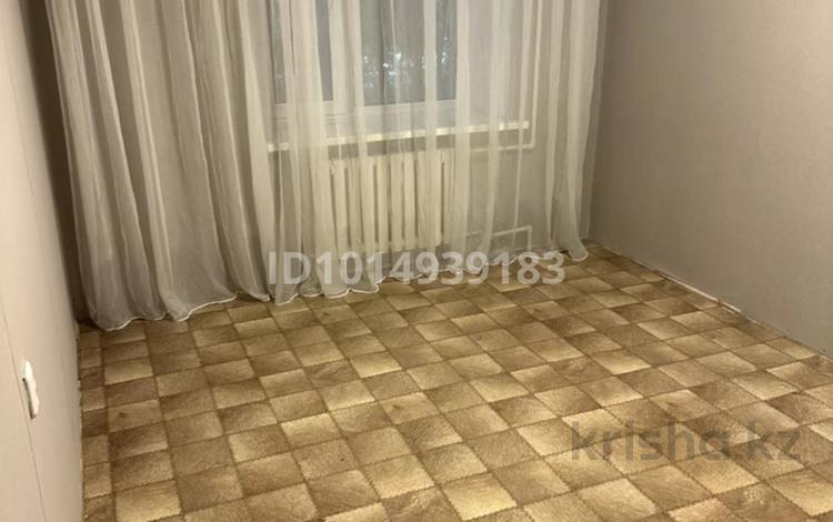 2-комнатная квартира · 47 м² · 1/9 этаж, мкр Юго-Восток, 28й микрорайон 18 за 20 млн ₸ в Караганде, Казыбек би р-н — фото 2